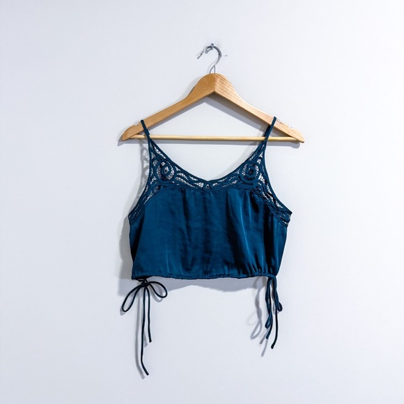 Free People Blouson Blue Satin Crochet Detail Lace Cropped Tank Top Intimately - Picture 16 of 16
